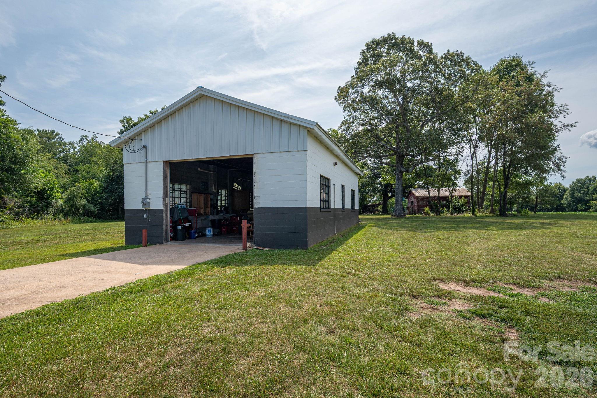 1403 Wehunt Store Road Property Photo 35
