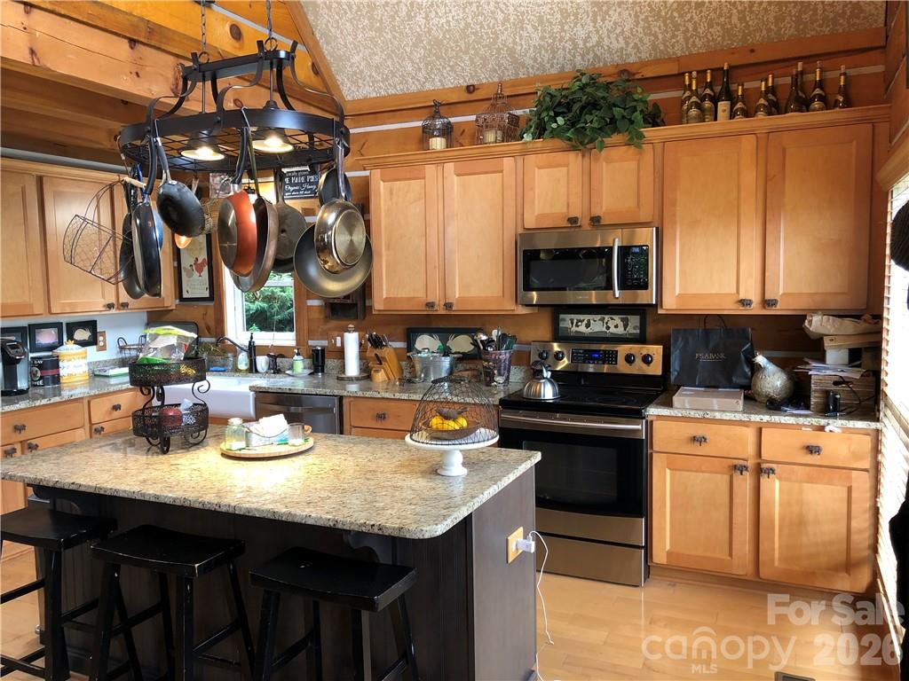 836 Burney Mountain Road Property Photo 8