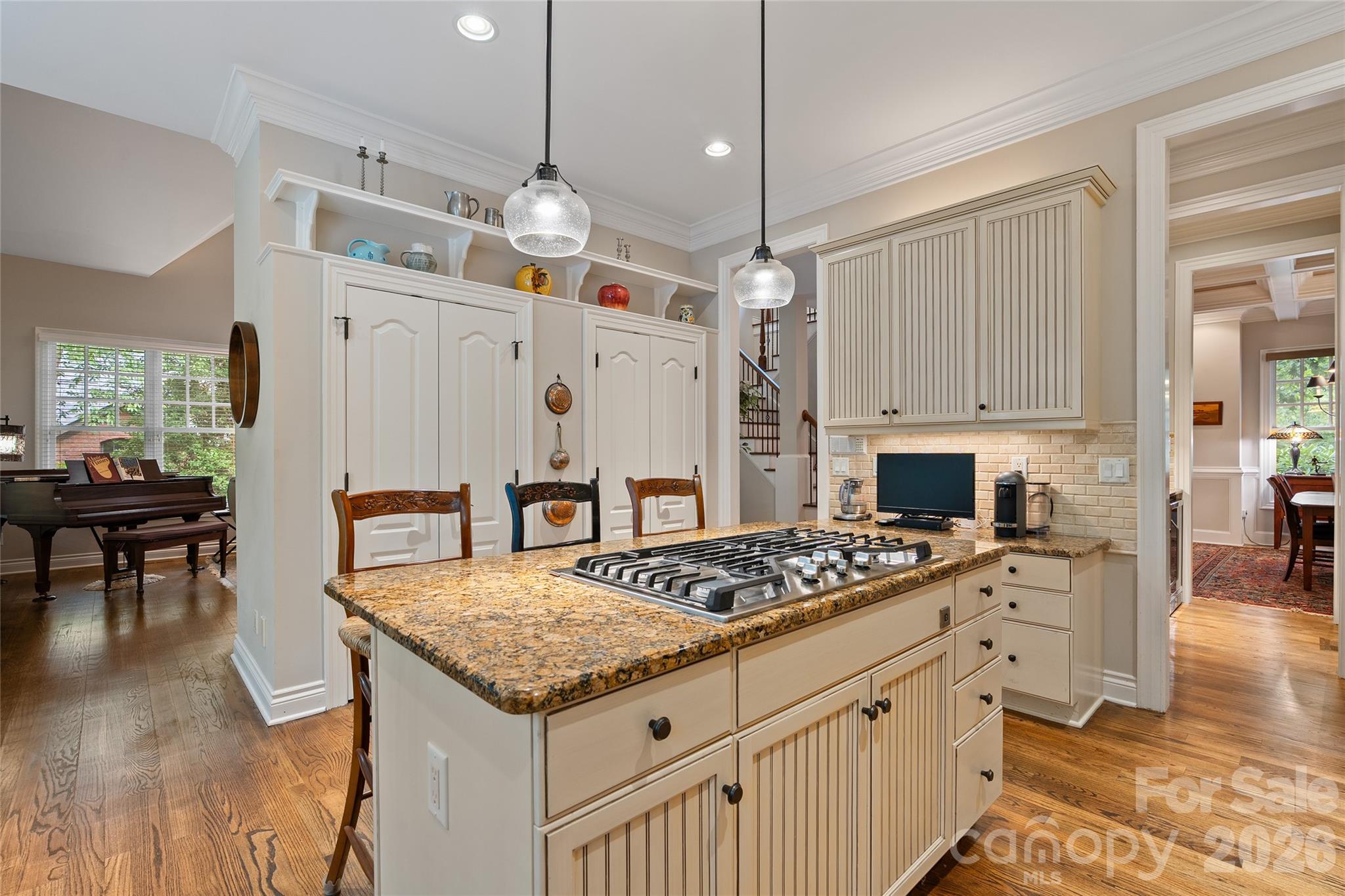 626 Wickhams Fancy Drive Property Photo 6