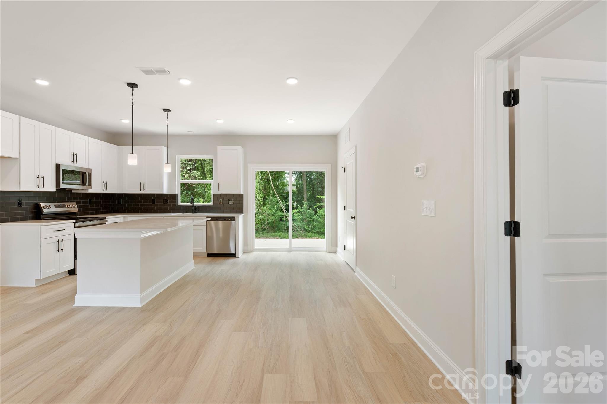 315 W Chestnut Street Property Photo 11