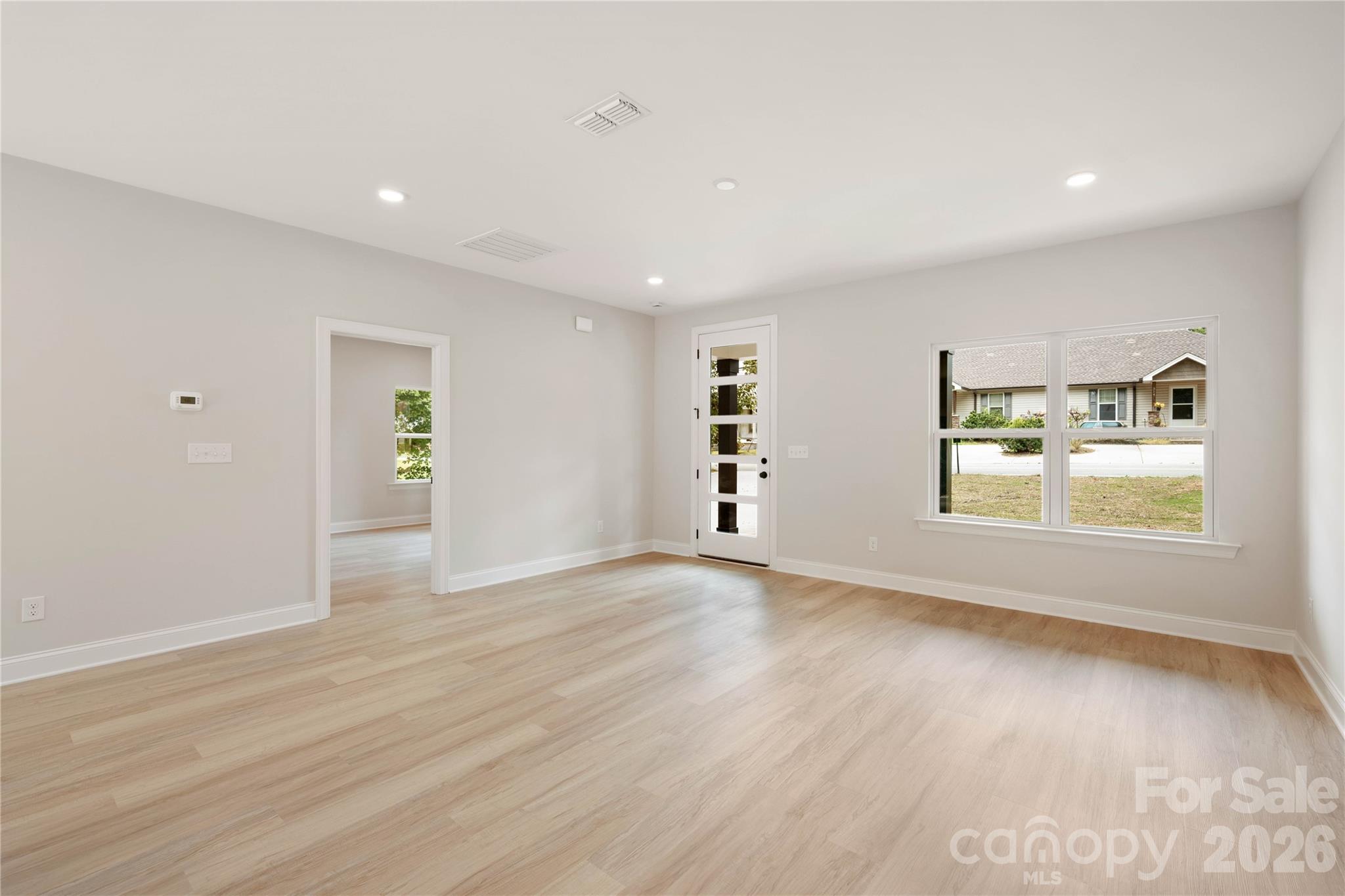 315 W Chestnut Street Property Photo 15