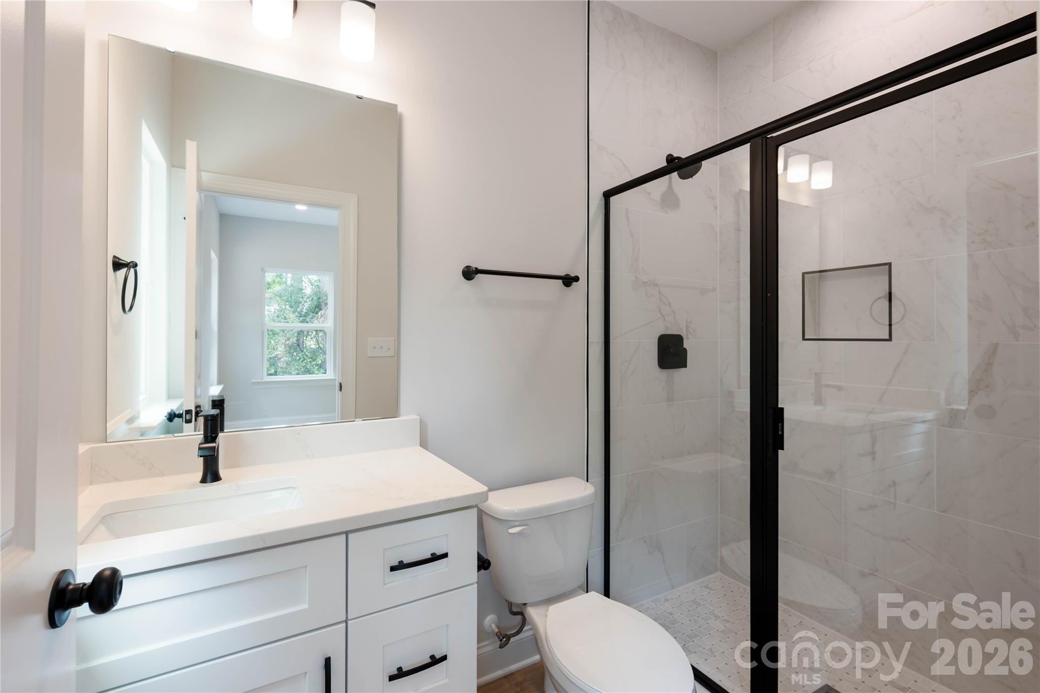 311 W Chestnut Street Property Photo 19