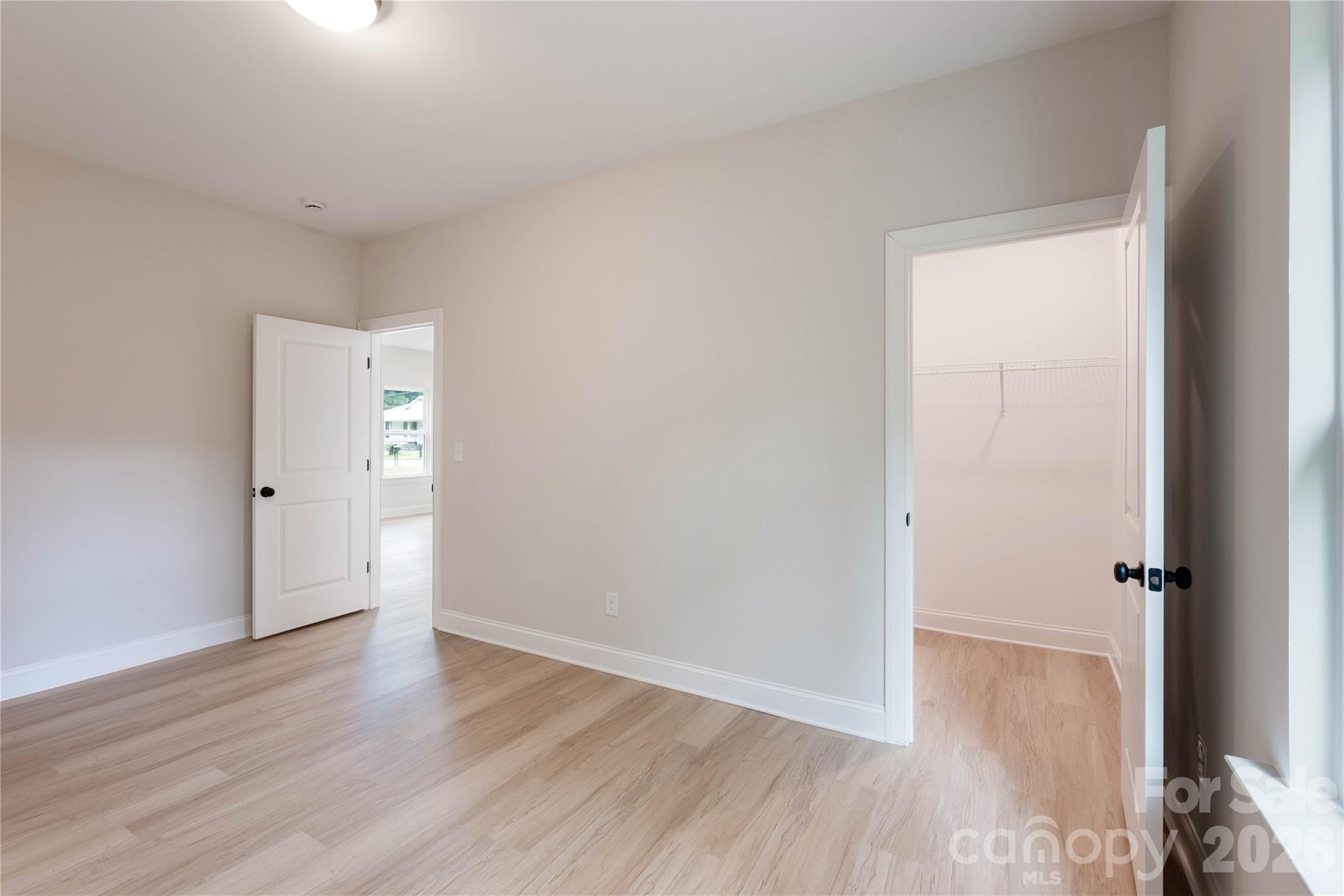 311 W Chestnut Street Property Photo 24