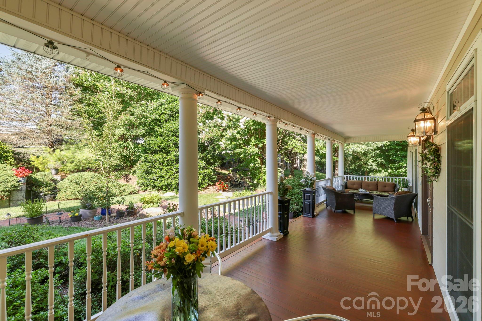 19 Thornapple Drive Property Photo 3
