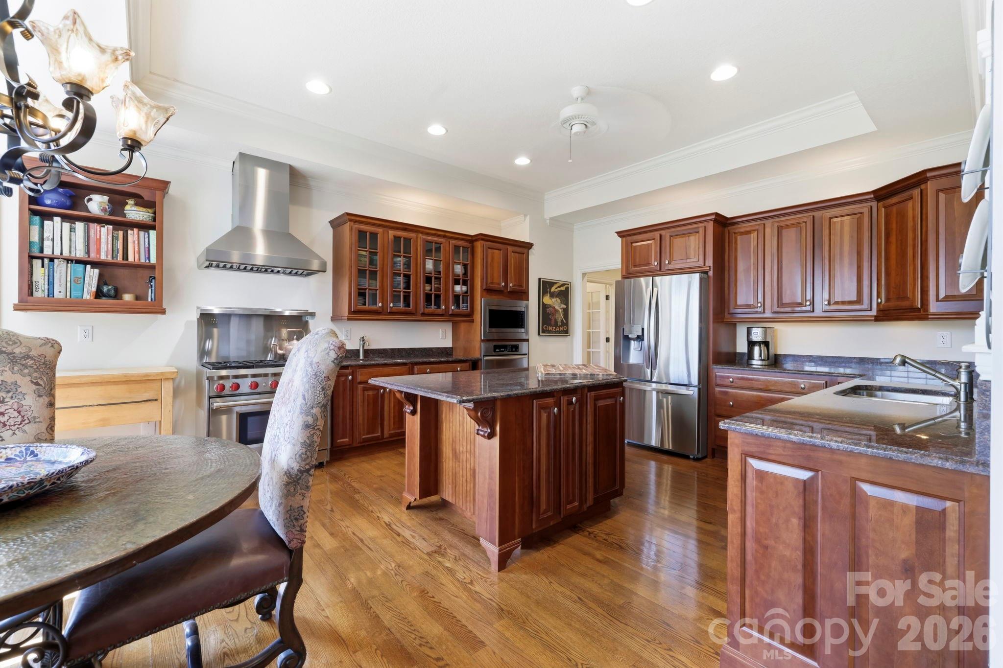 19 Thornapple Drive Property Photo 7