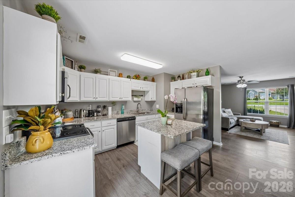 5071 Sedgefield Drive Property Photo 10