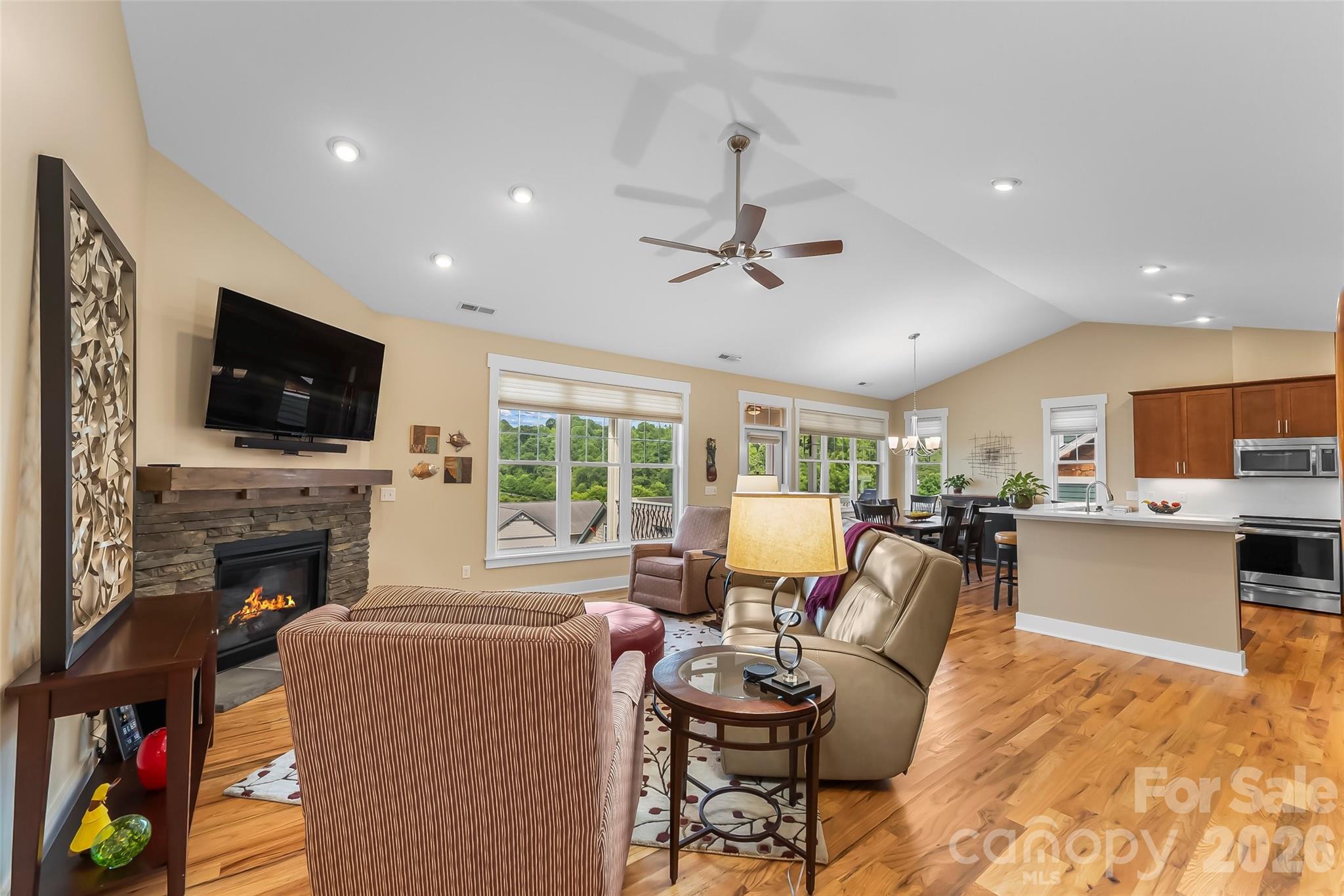 15 Craftsman View Drive Property Photo 7
