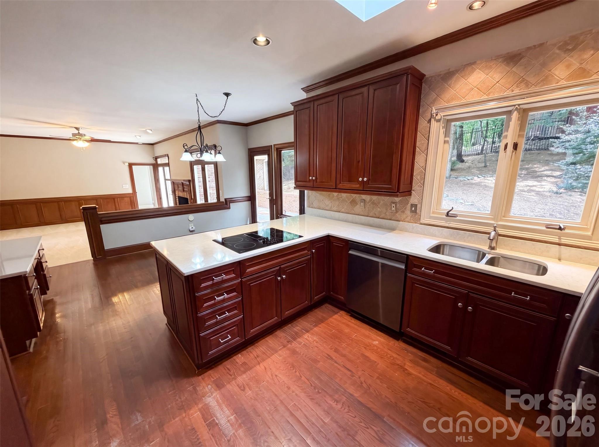 3711 Surry Ridge Court Property Photo 11