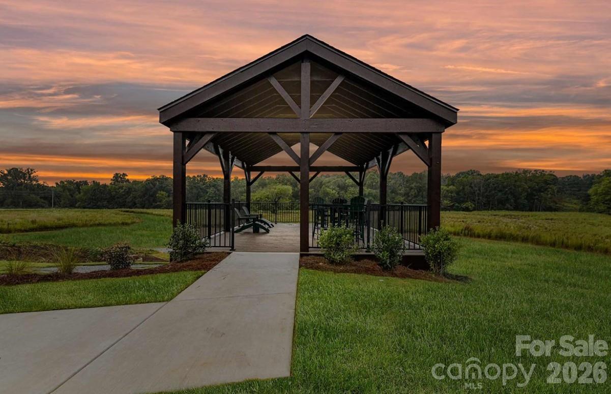 265 Alluvium Lane Property Photo 8