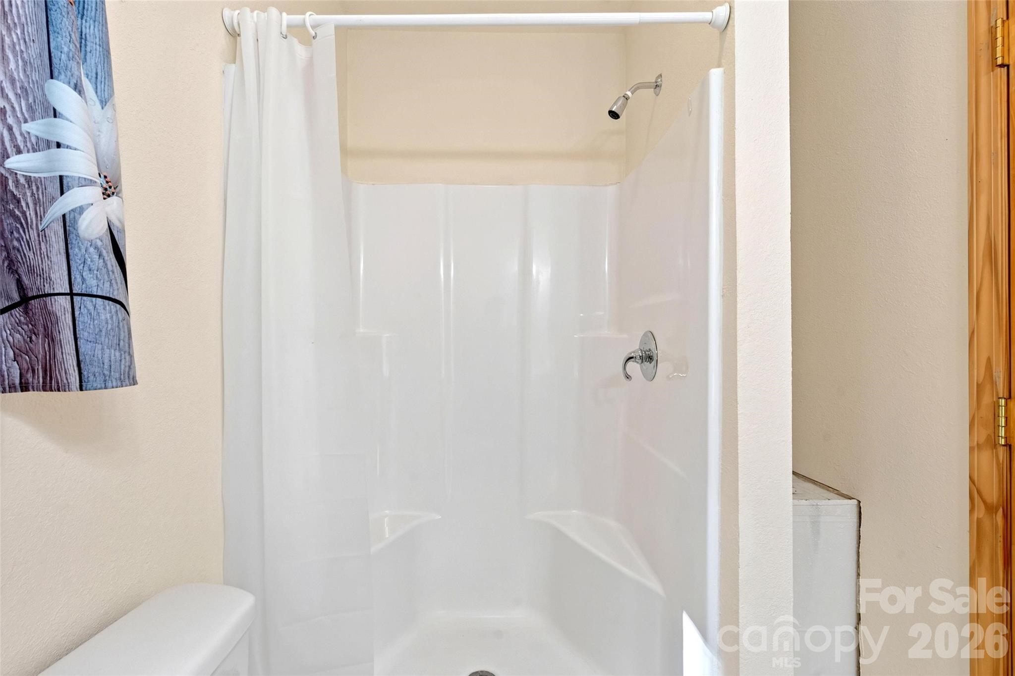 40 E Valley View Drive Property Photo 14