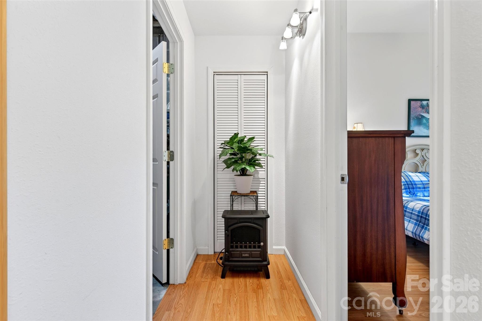 40 E Valley View Drive Property Photo 15