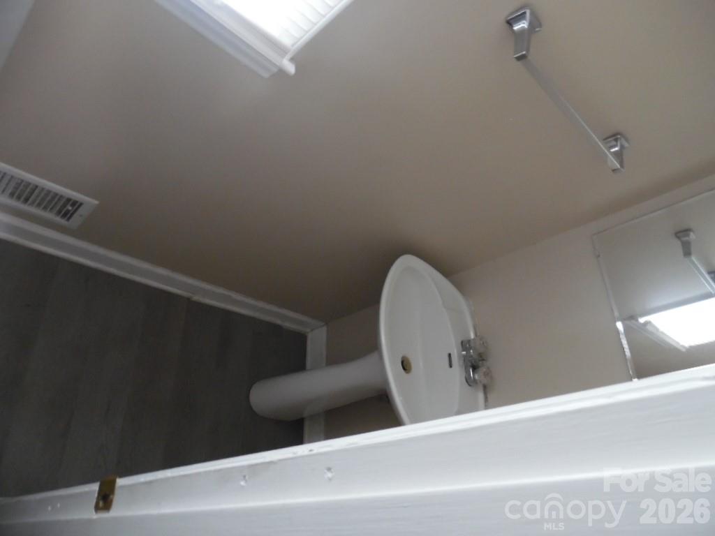 6311 Coach Hill Lane Property Photo 7