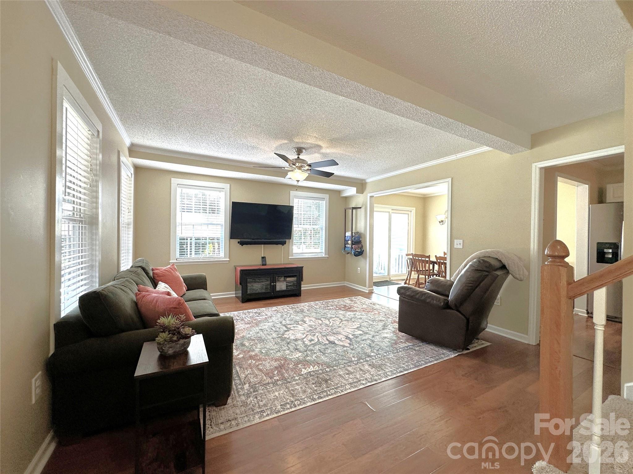 7734 Red Robin Trail Property Photo 3