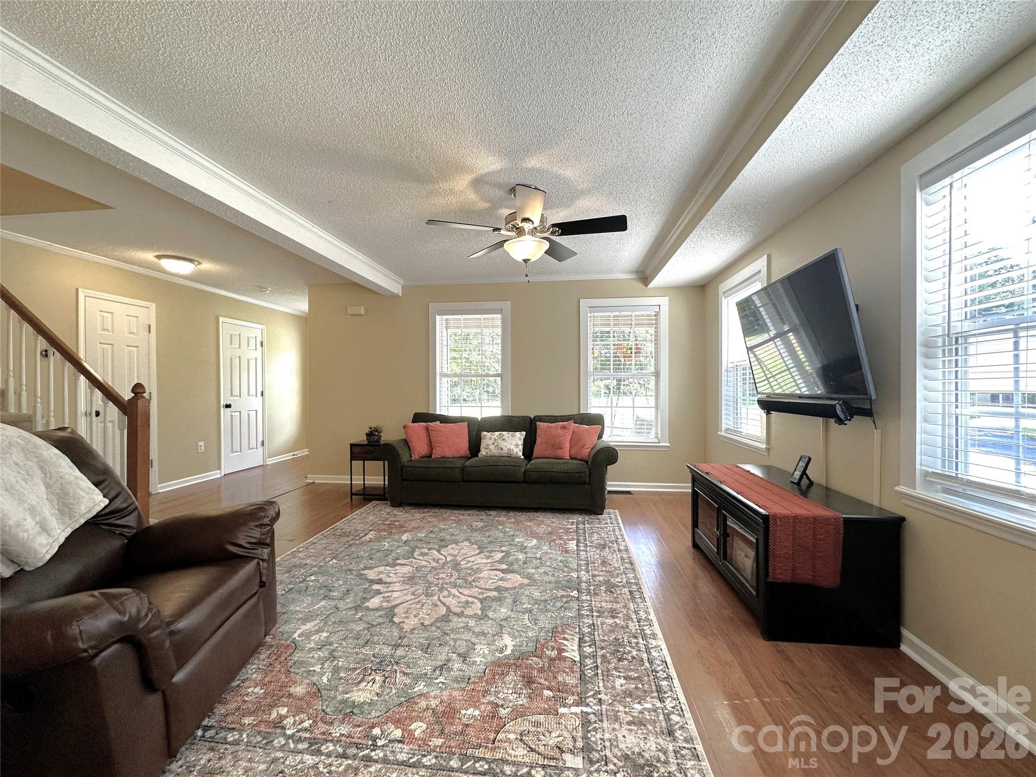 7734 Red Robin Trail Property Photo 4