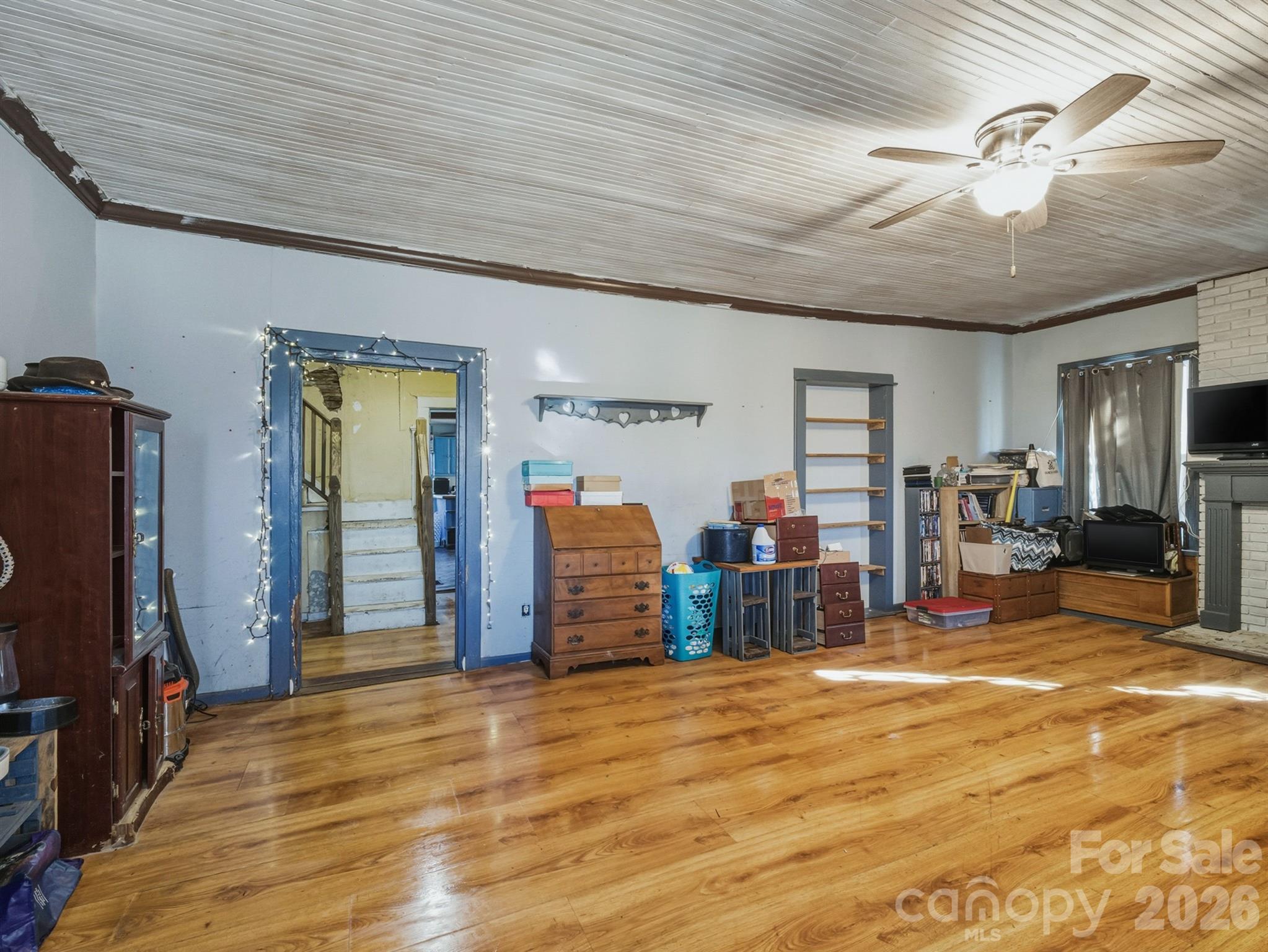 3030 Shannon Street Property Photo 4