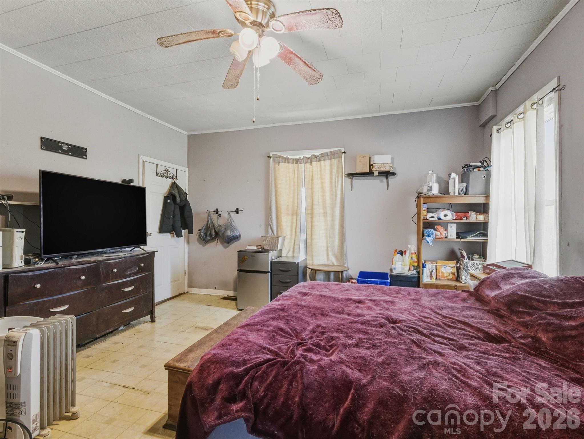 3030 Shannon Street Property Photo 5