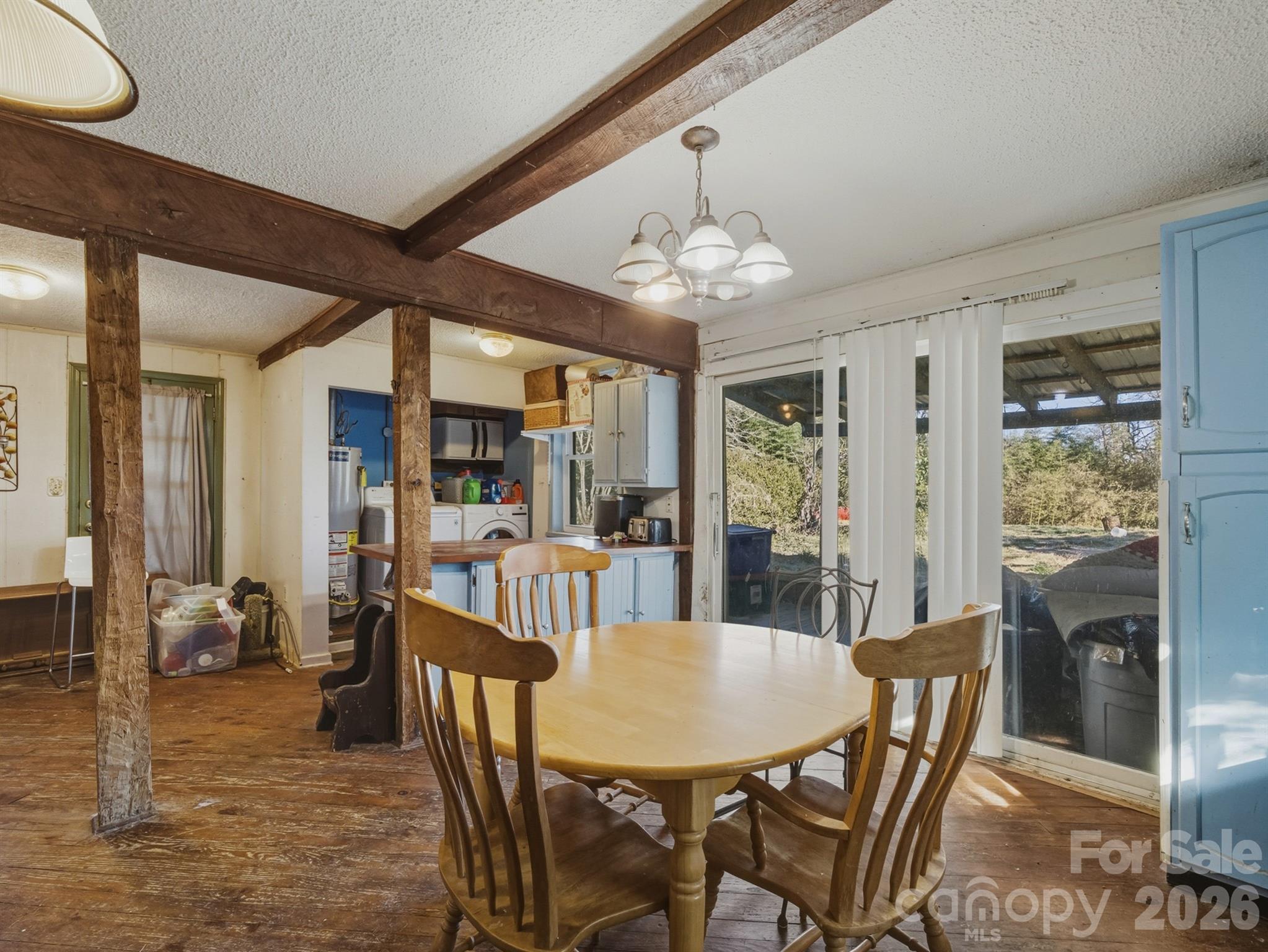3030 Shannon Street Property Photo 12