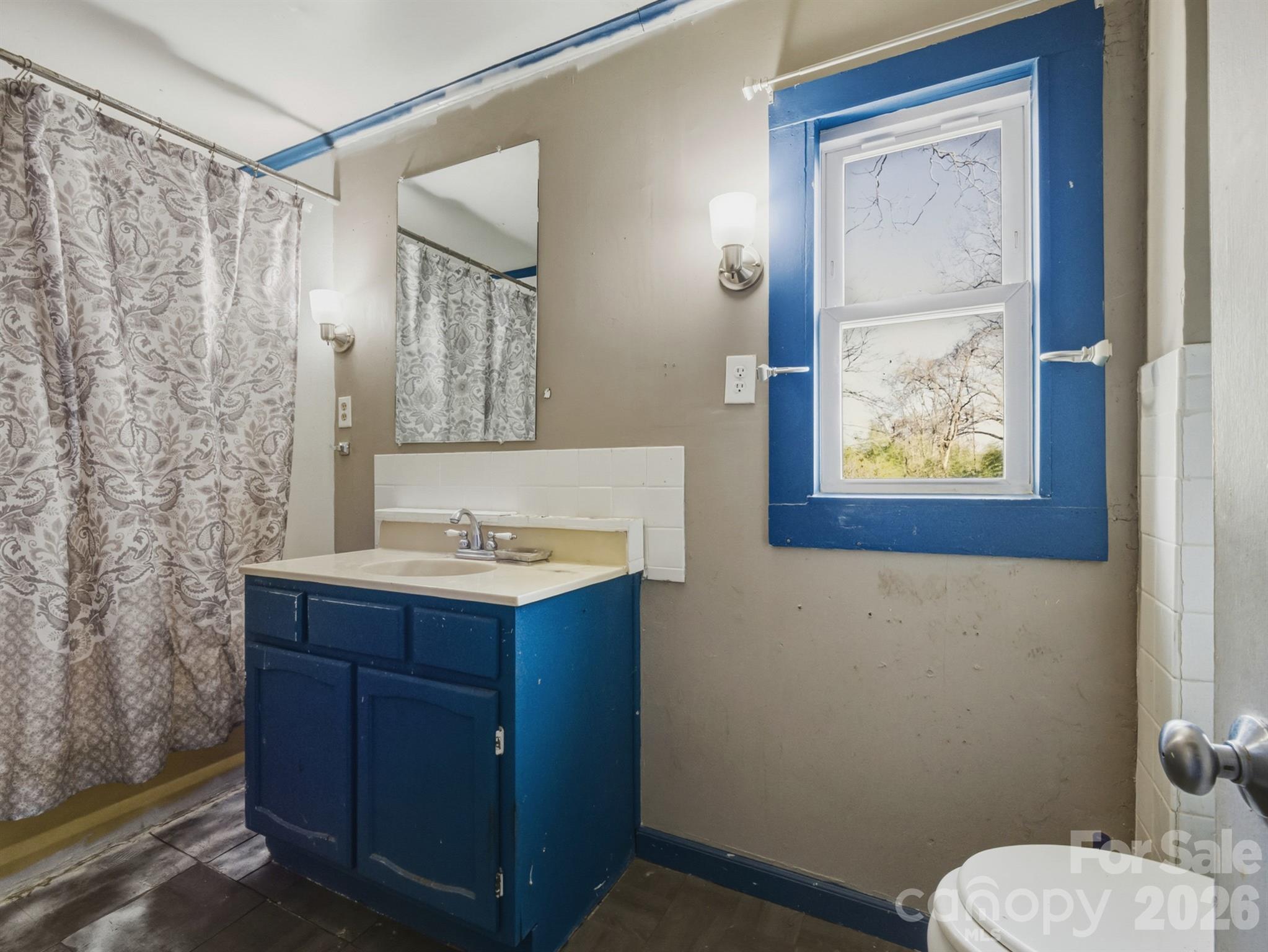 3030 Shannon Street Property Photo 16