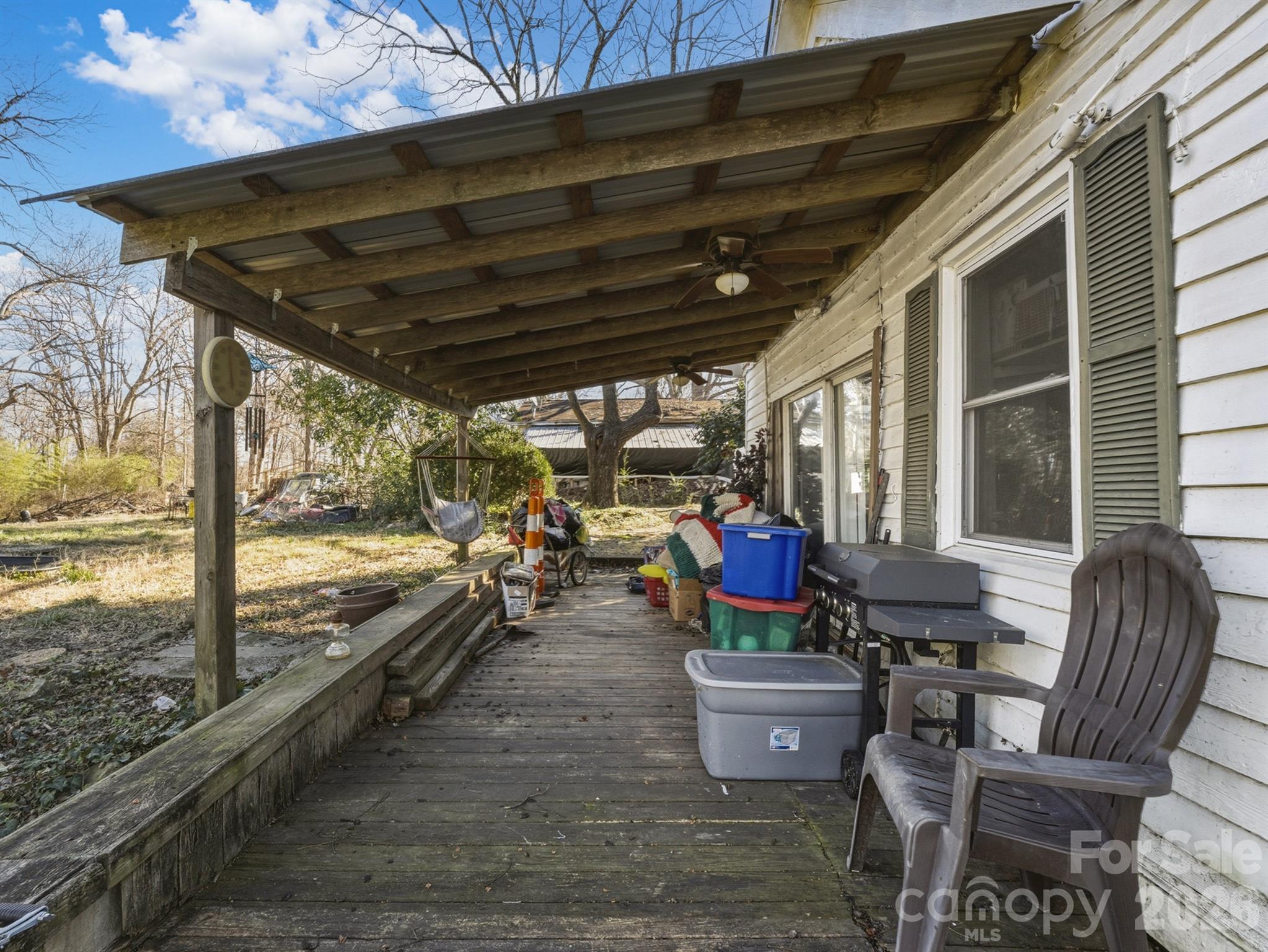 3030 Shannon Street Property Photo 17
