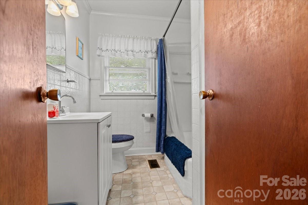 63 Lynn Avenue Property Photo 11