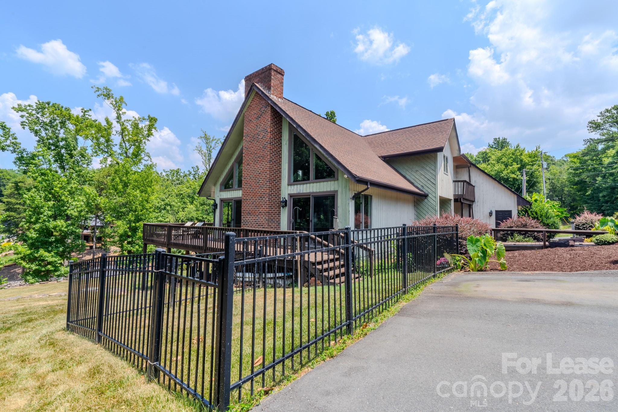 256 Greenbay Road Property Photo 5
