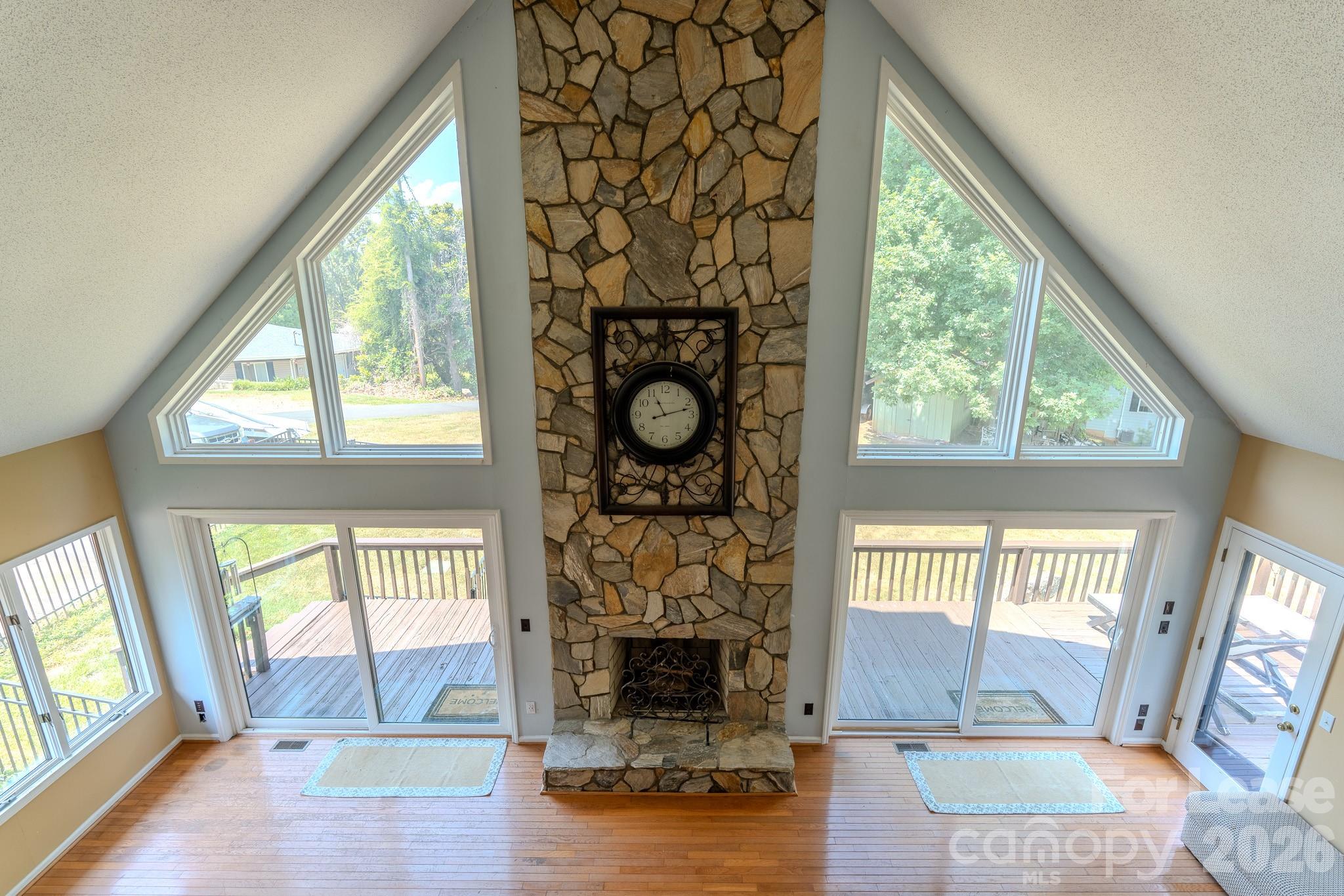 256 Greenbay Road Property Photo 25