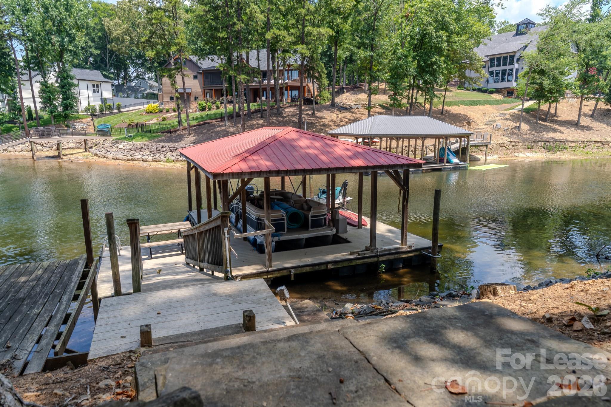 256 Greenbay Road Property Photo 32
