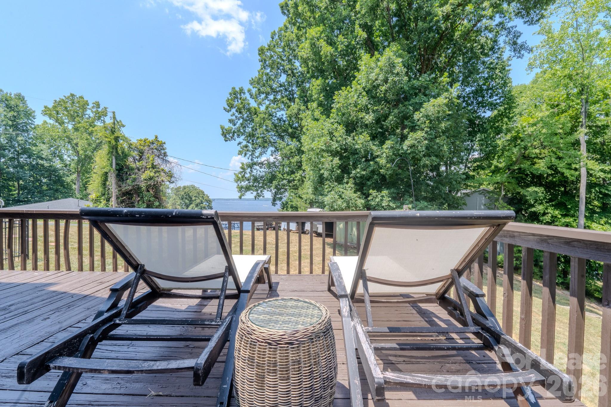 256 Greenbay Road Property Photo 41