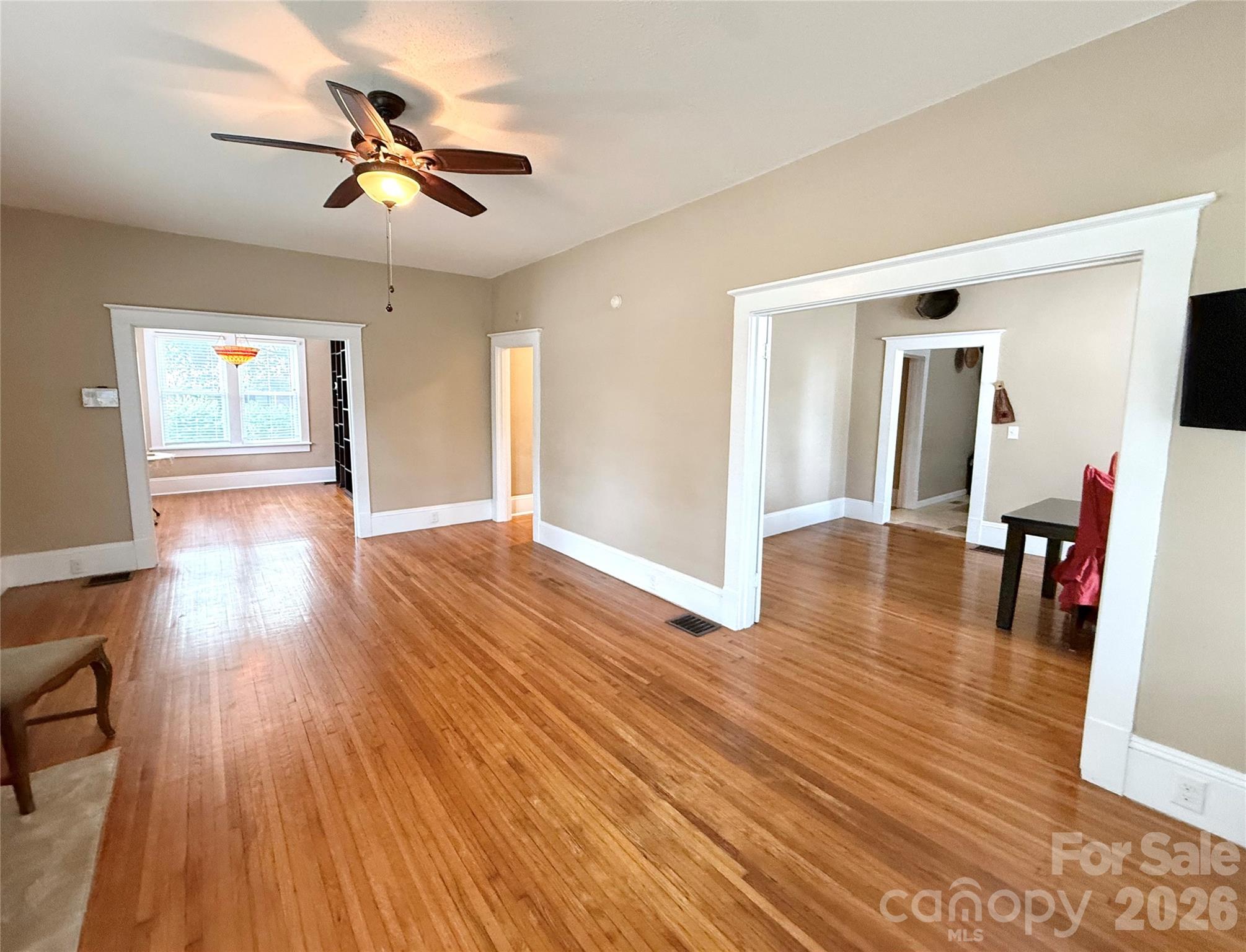 302 S College Avenue Property Photo 6