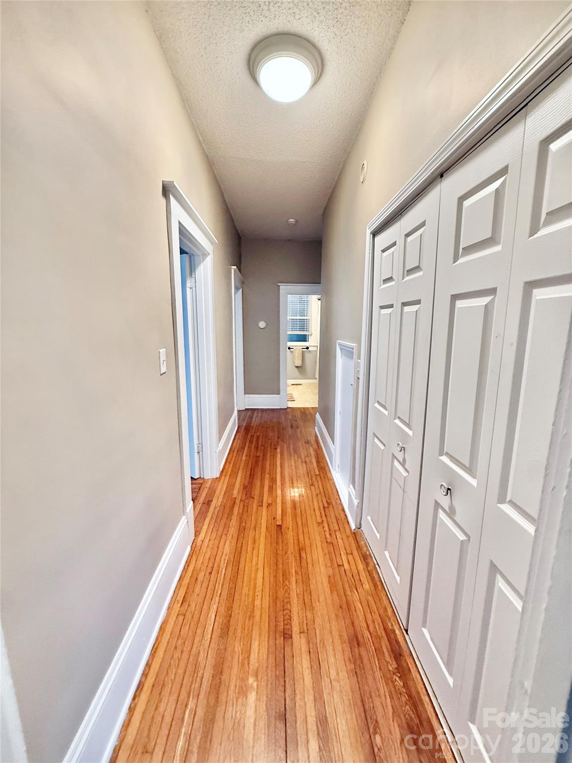 302 S College Avenue Property Photo 8