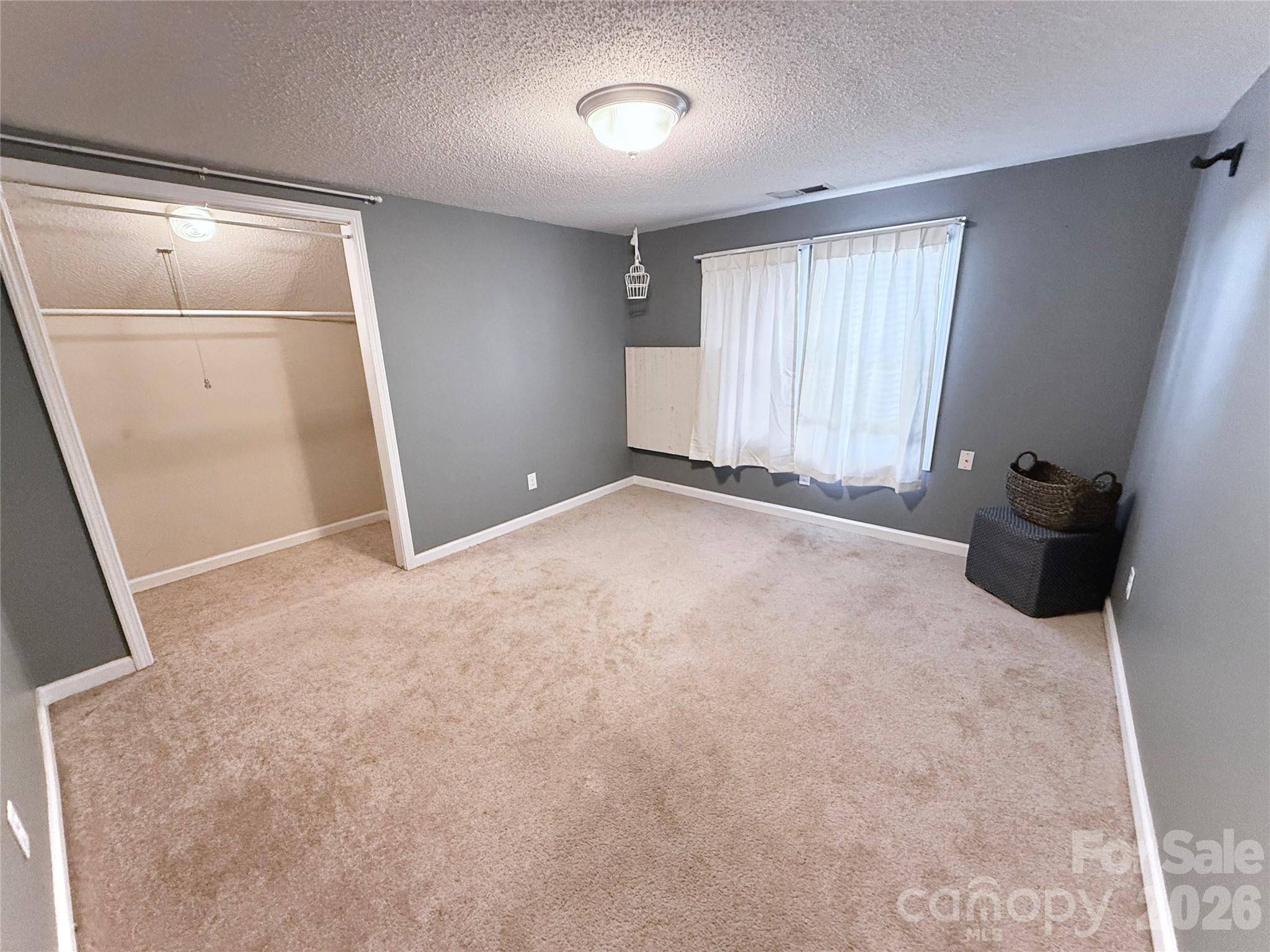 302 S College Avenue Property Photo 15