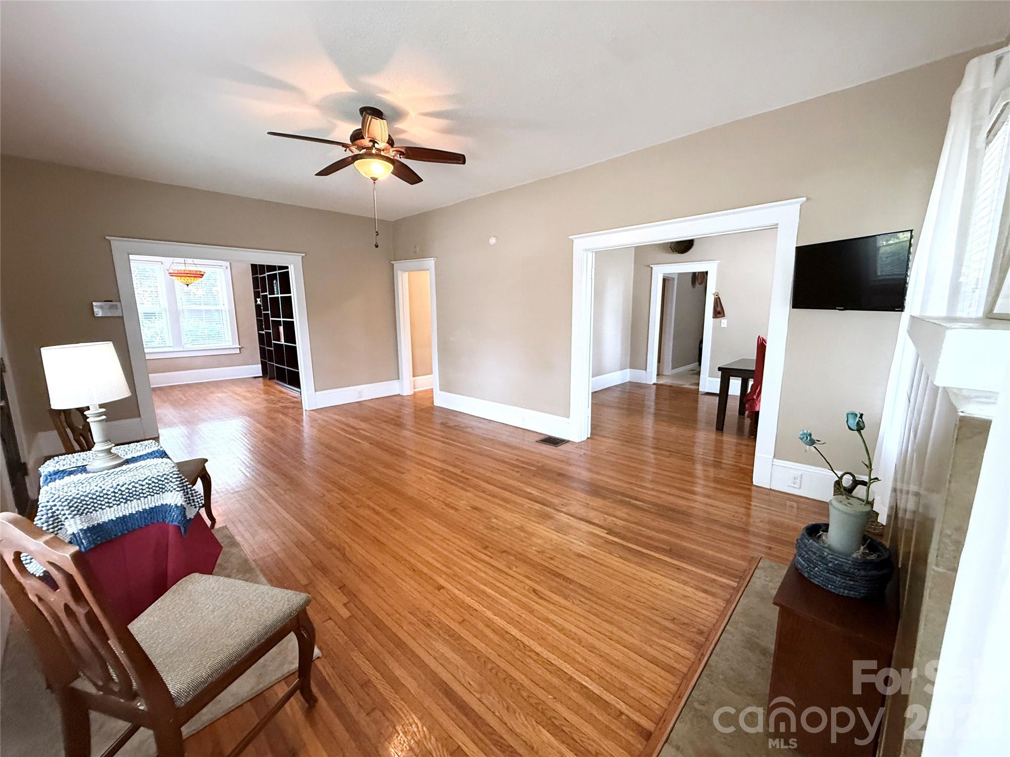 302 S College Avenue Property Photo 22