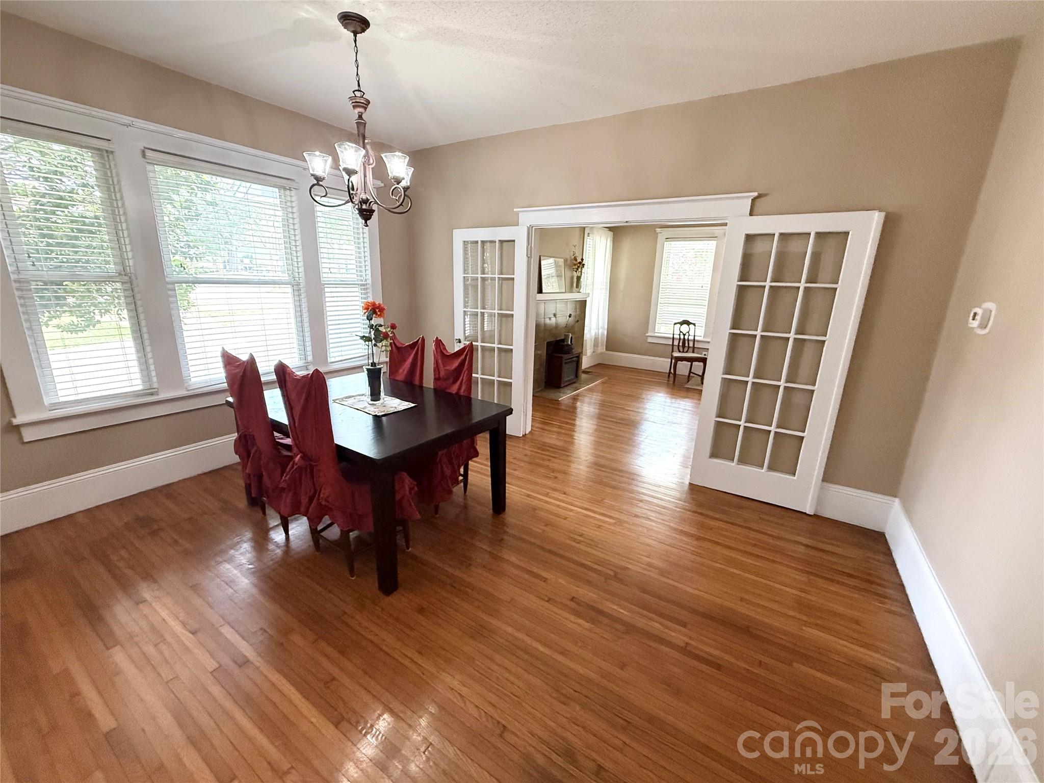 302 S College Avenue Property Photo 23