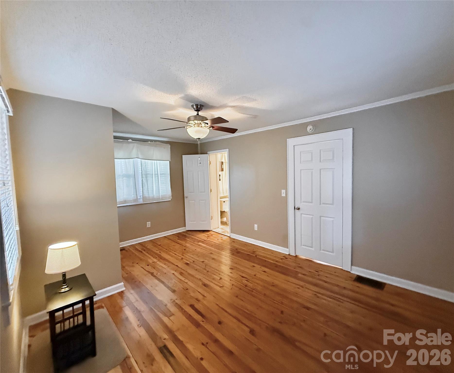 302 S College Avenue Property Photo 27
