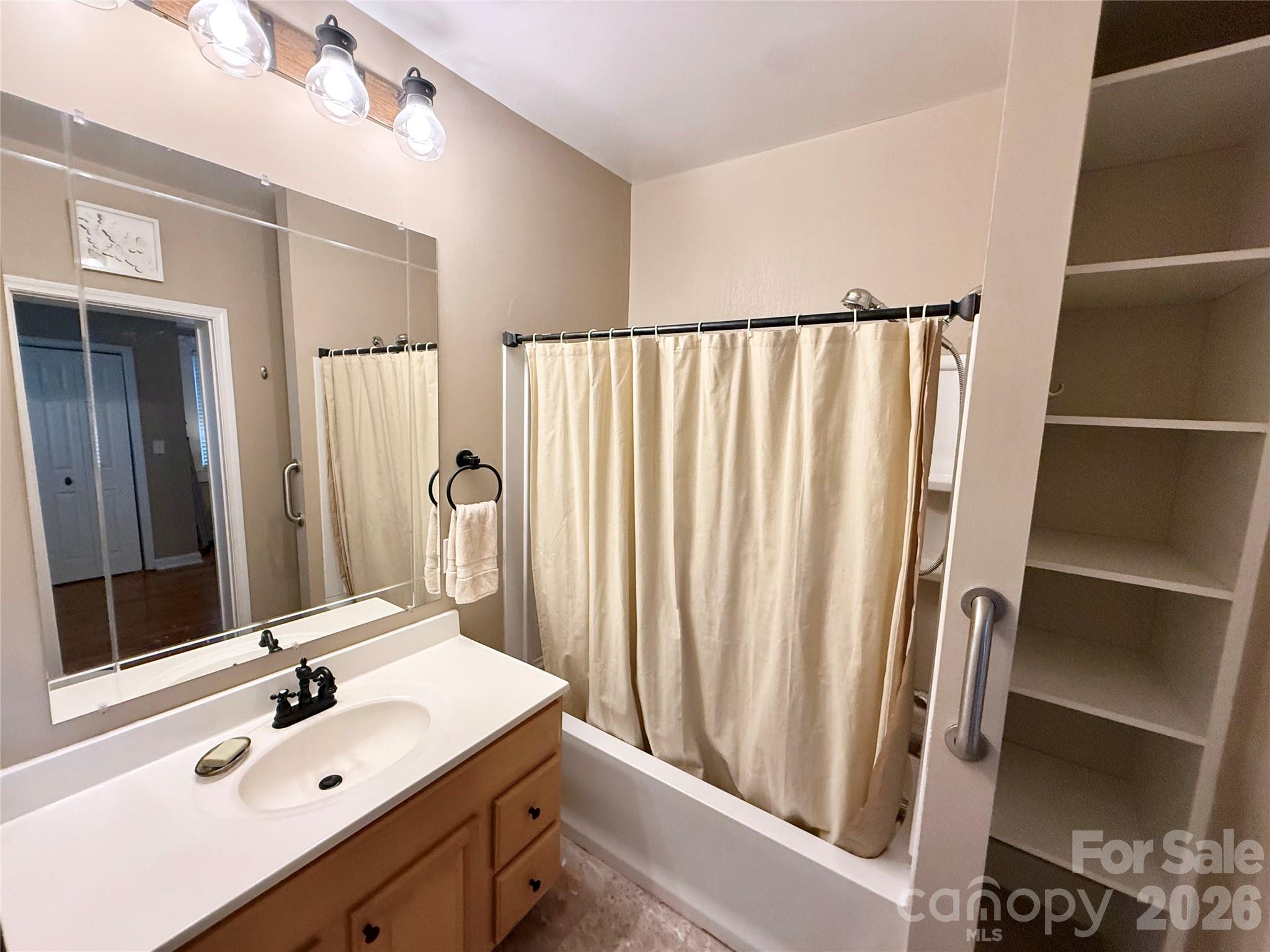 302 S College Avenue Property Photo 30