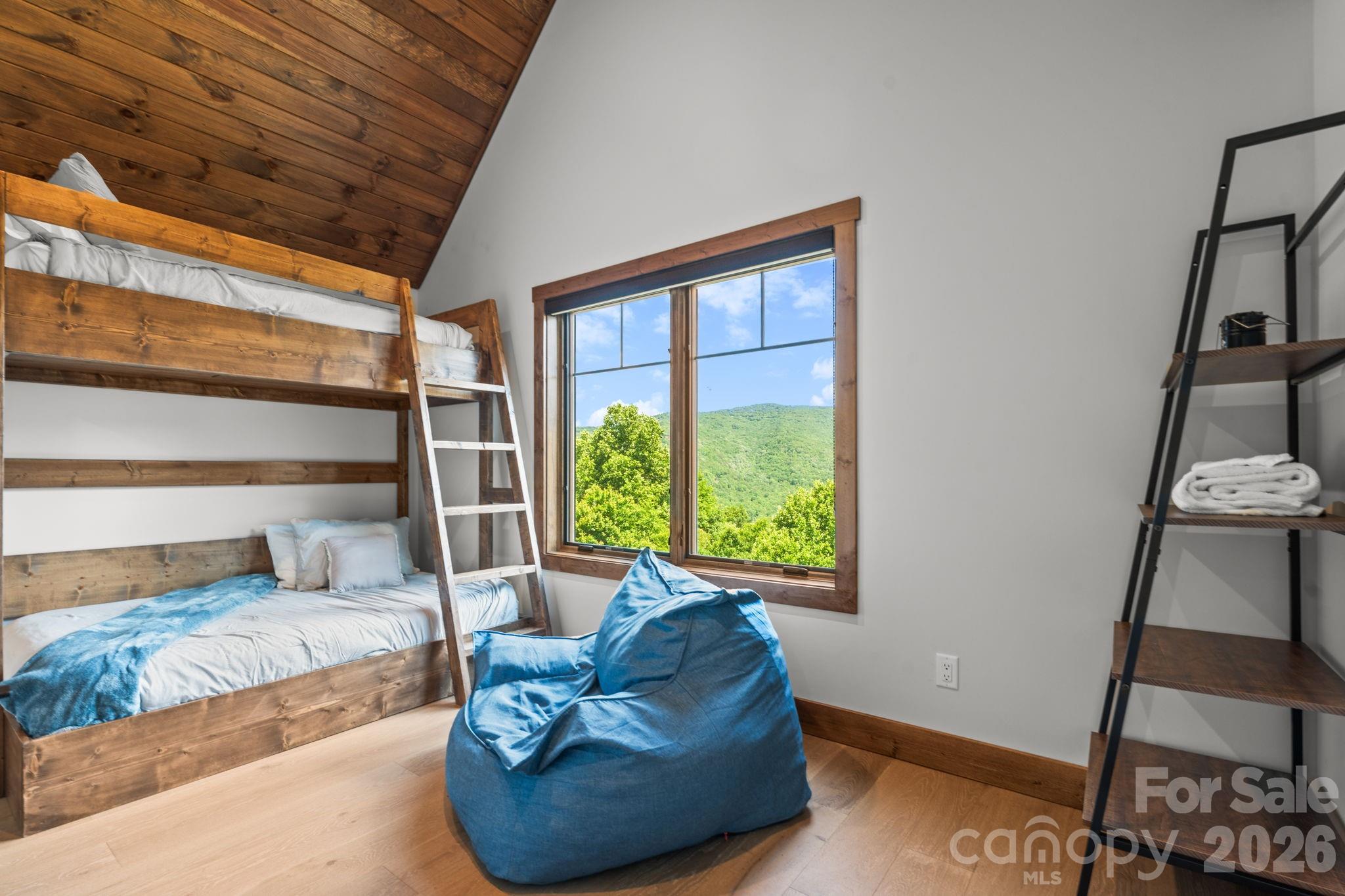 1030 High Valley Overlook Property Photo 5