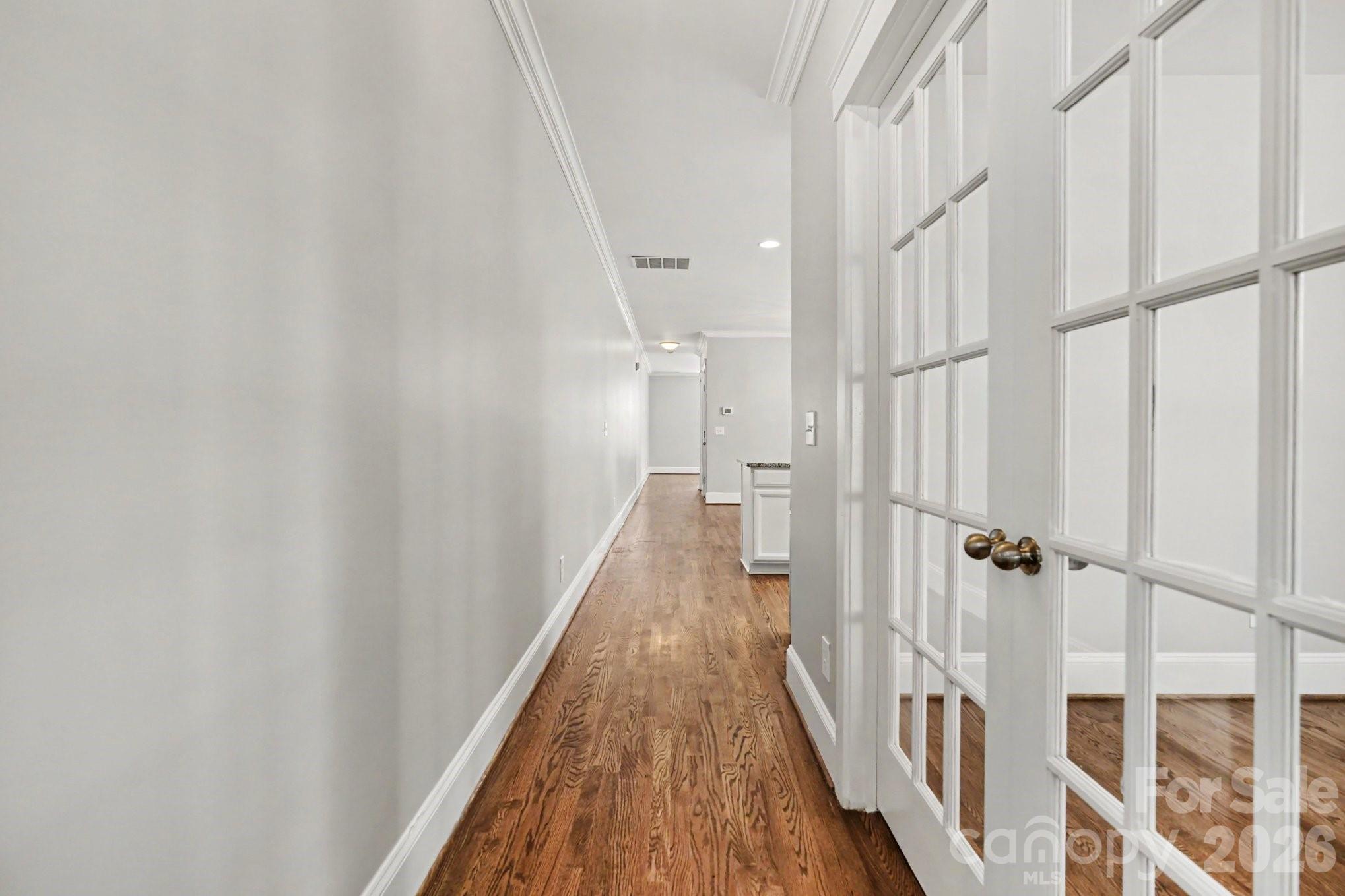 734 Waterscape Court Property Photo 3