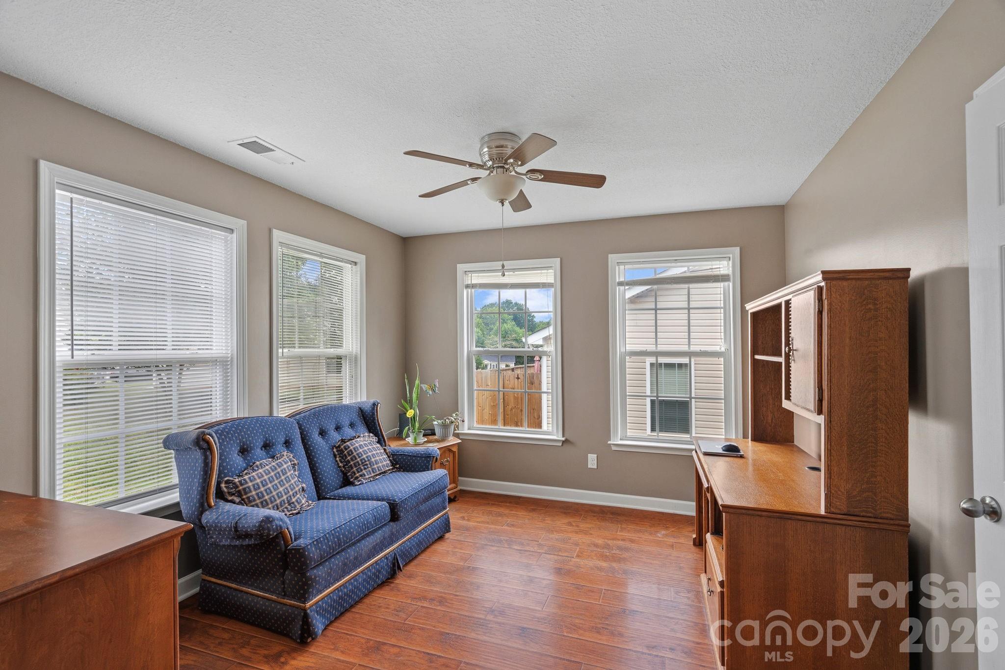 2933 Trimble Circle Property Photo 6