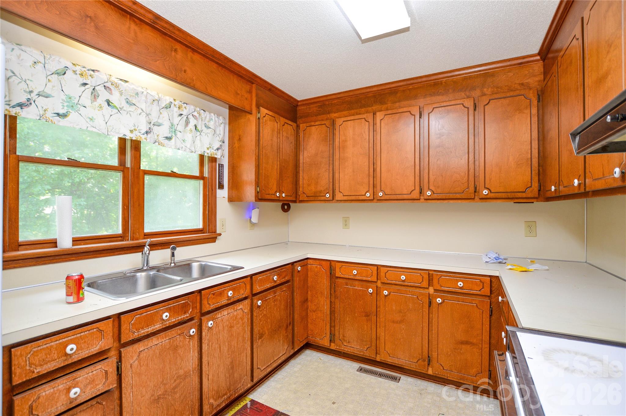 1800 Brantley Road Property Photo 10