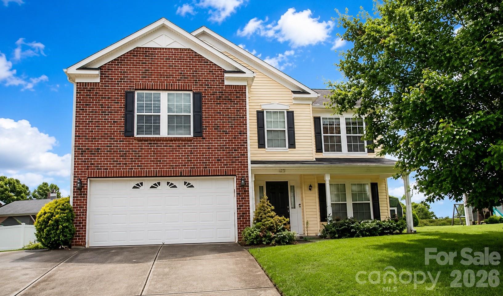 1922 Leesburg Drive Property Photo 1