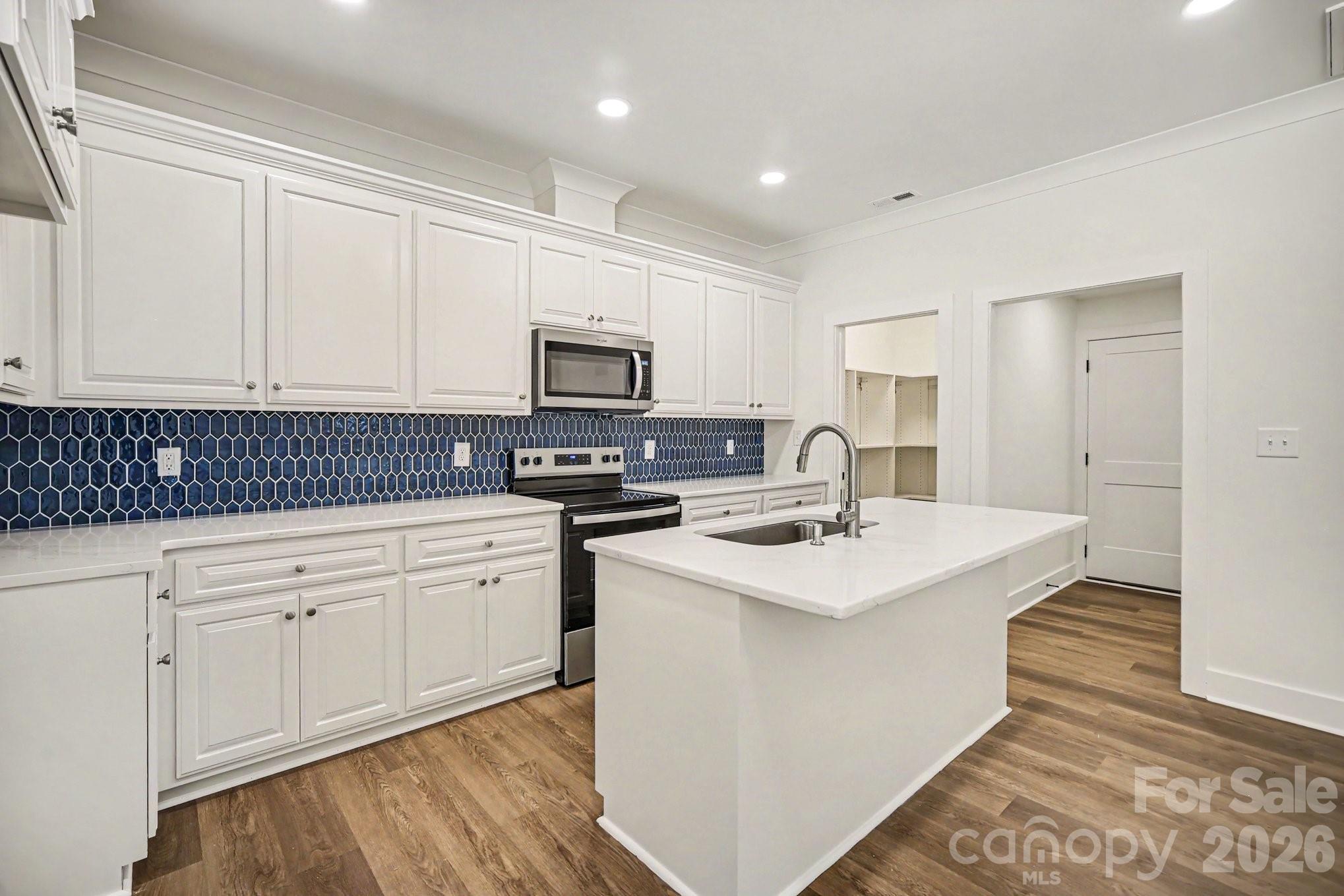 101 Delancy Street Property Photo 12
