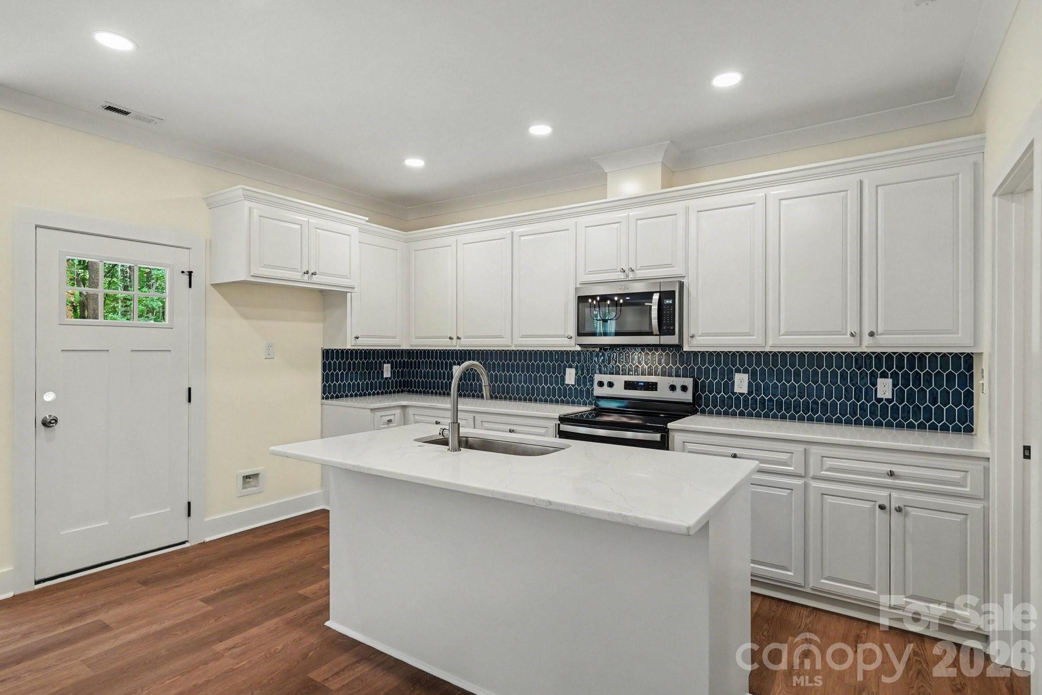 101 Delancy Street Property Photo 13