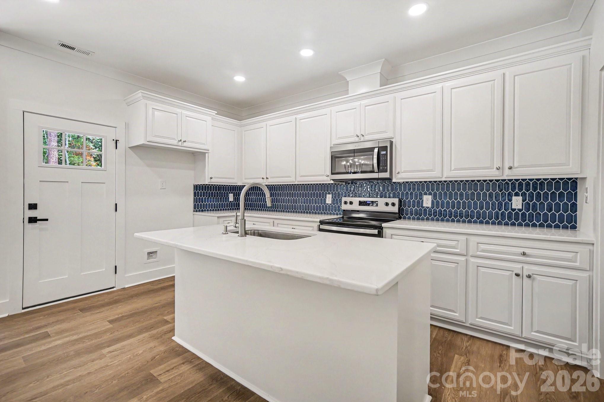 101 Delancy Street Property Photo 17
