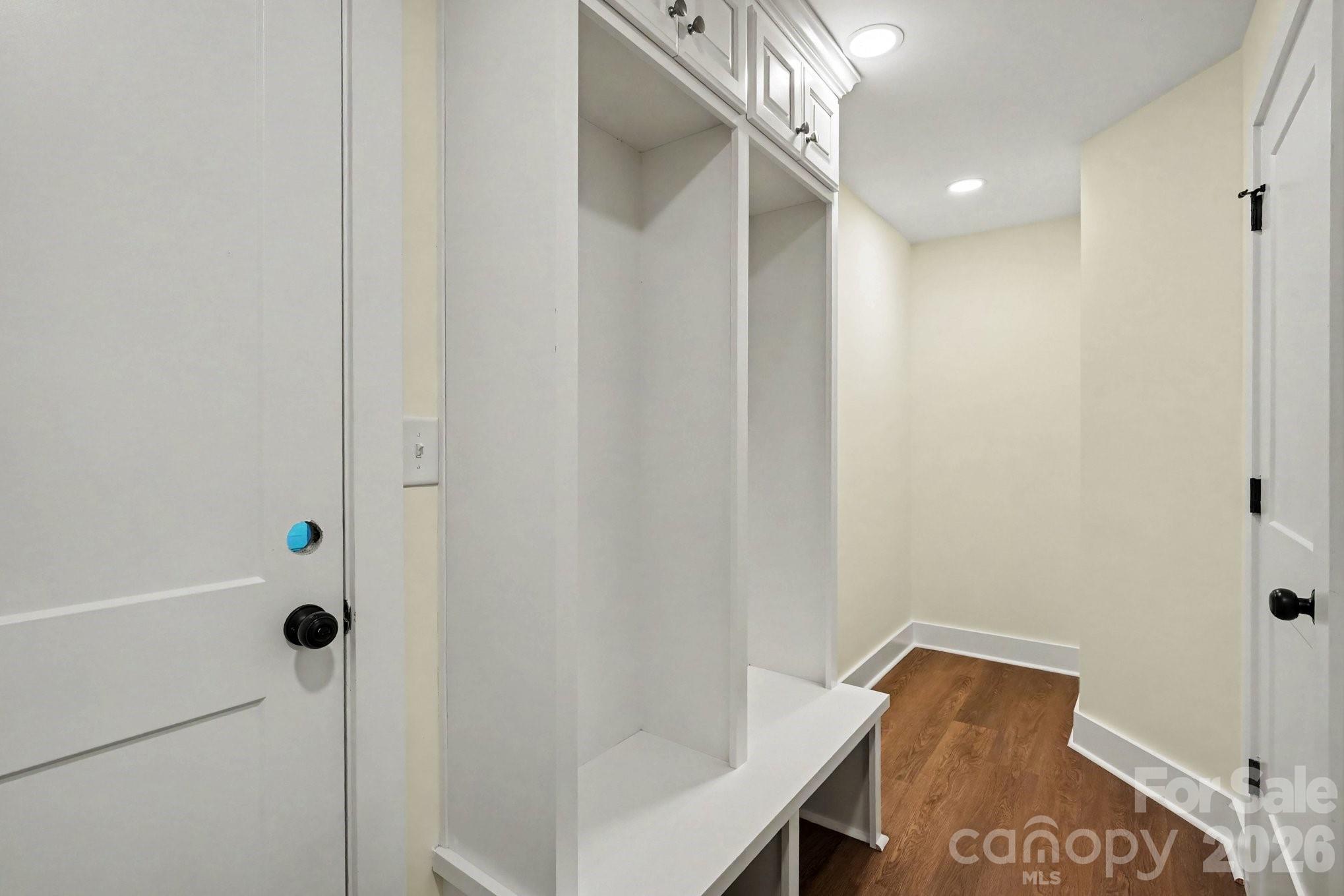 101 Delancy Street Property Photo 24