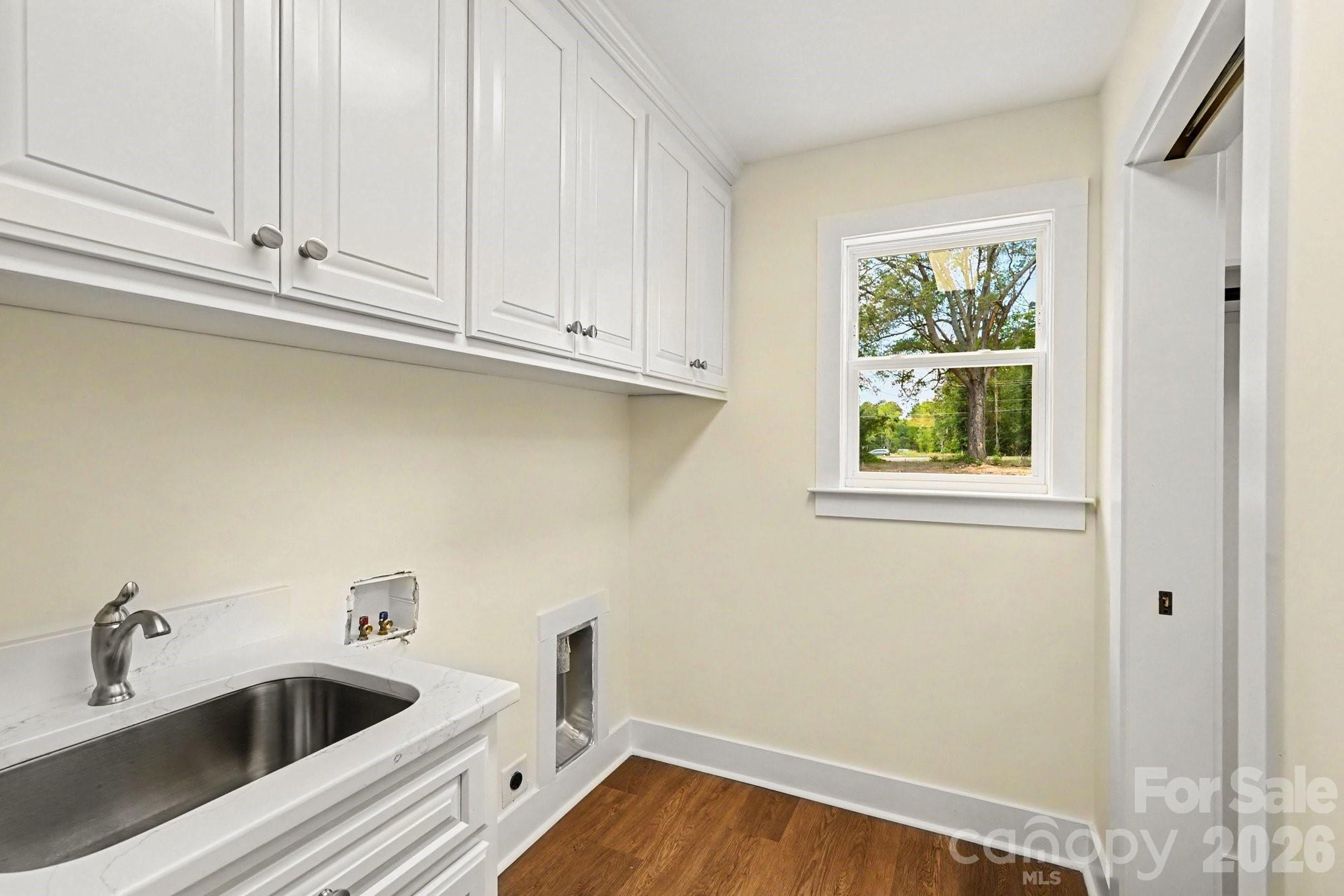 101 Delancy Street Property Photo 35