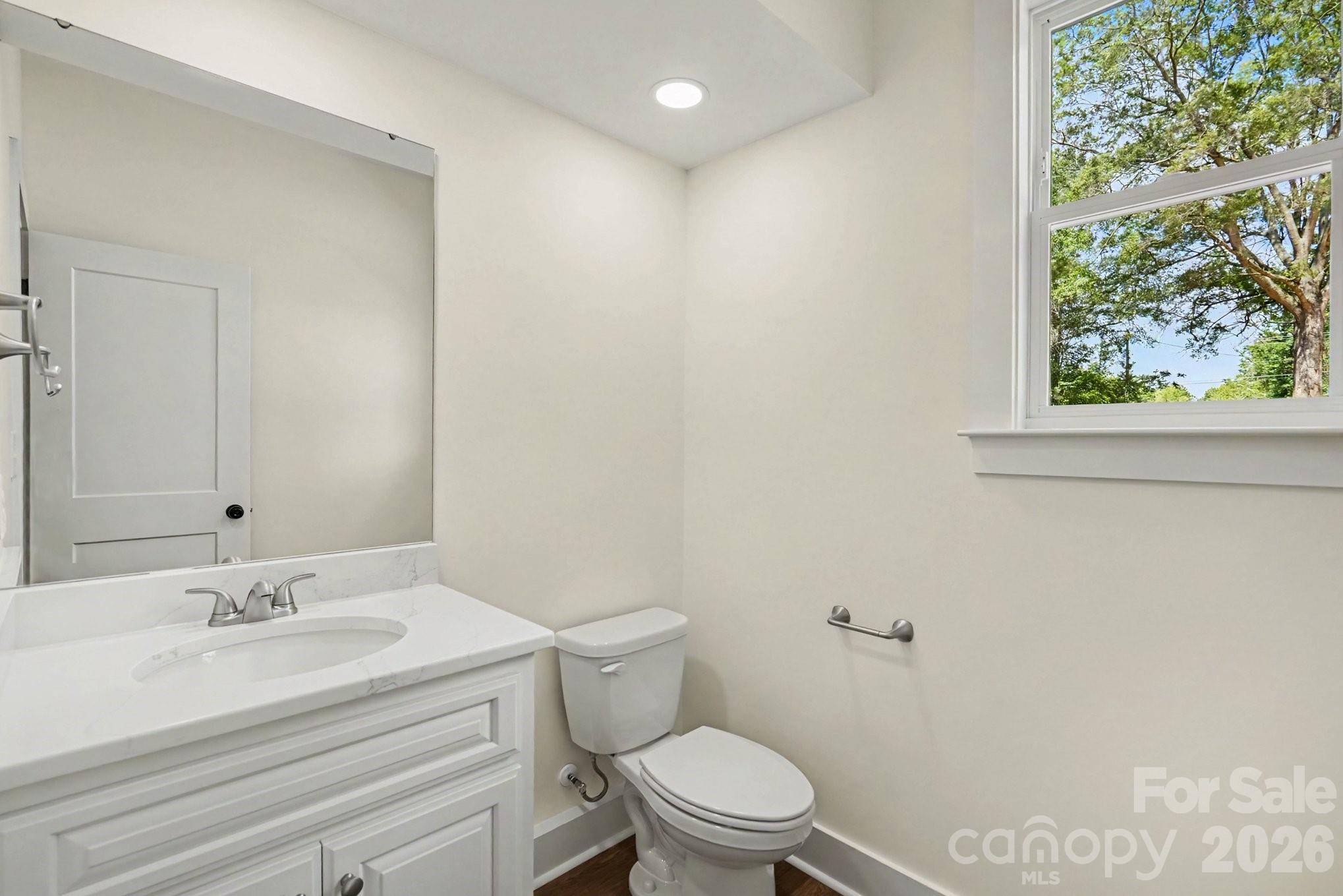 101 Delancy Street Property Photo 38