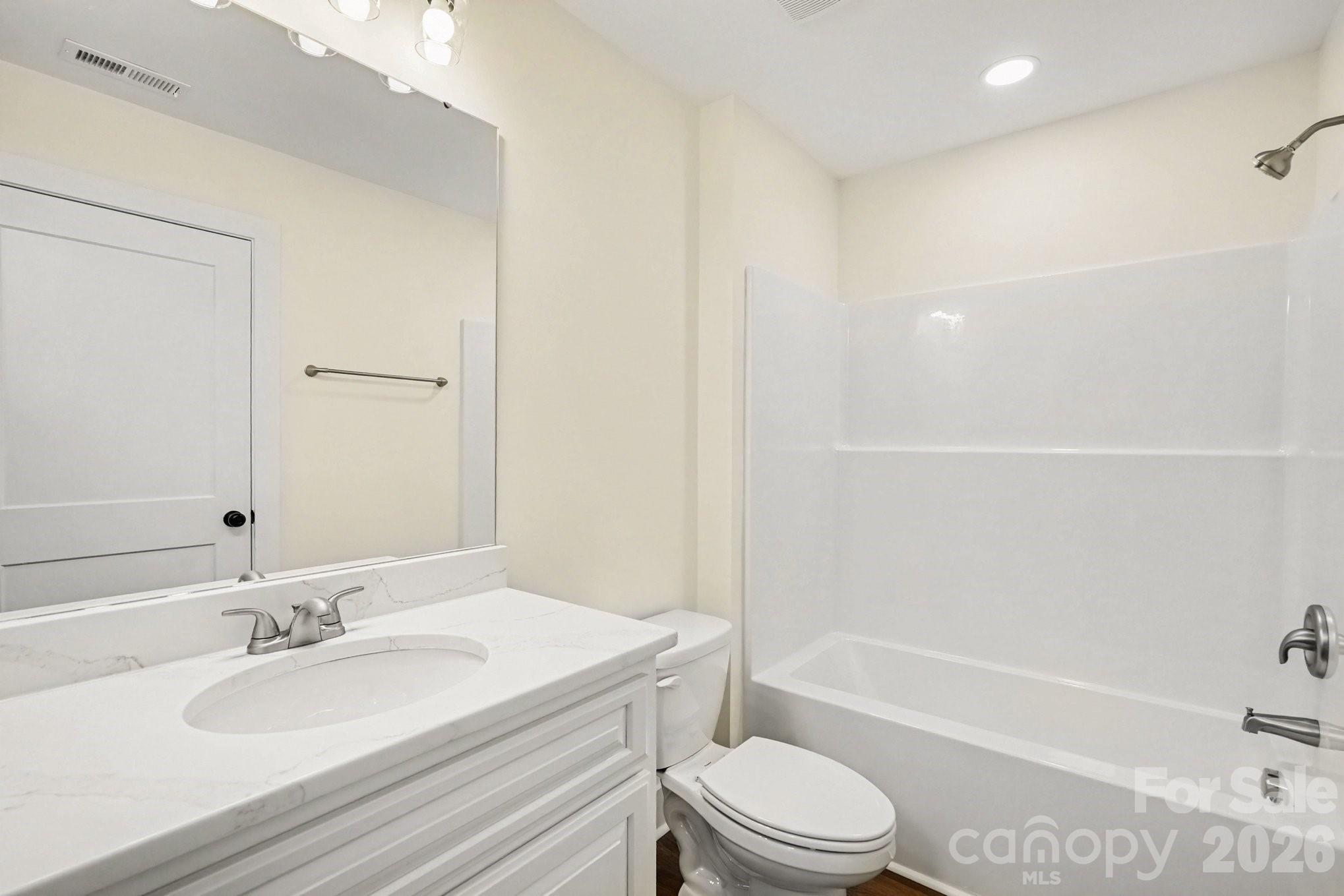 101 Delancy Street Property Photo 41