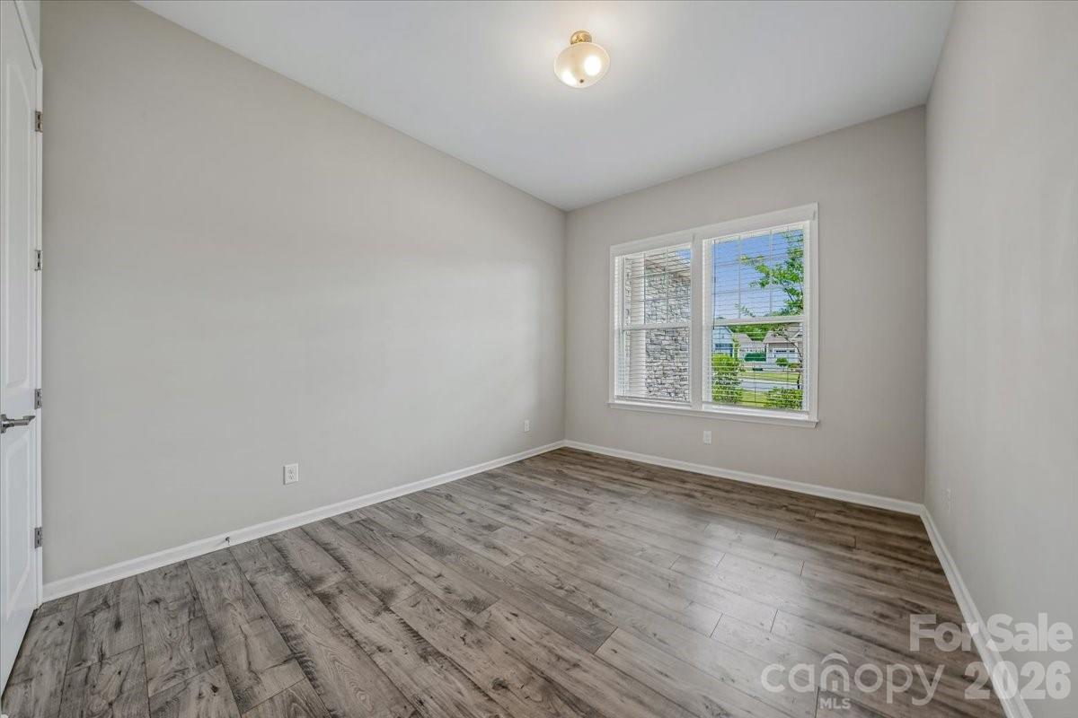 1427 Brooksland Place Property Photo 9