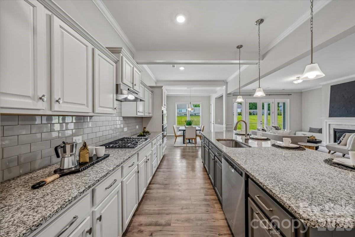 1427 Brooksland Place Property Photo 18