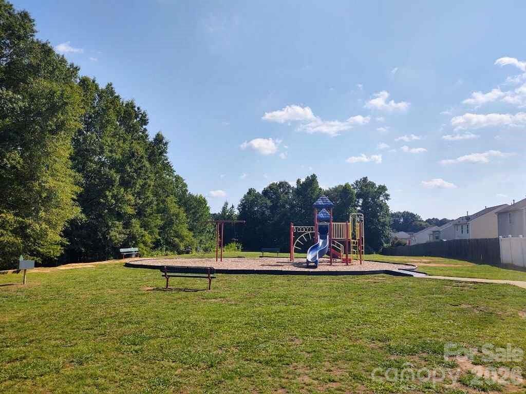 241 Ashcake Court Property Photo 26